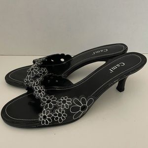 Cami Black Heel Sandals, Open Flower Design, Open Toe, Leather, Size 8B, EUC.